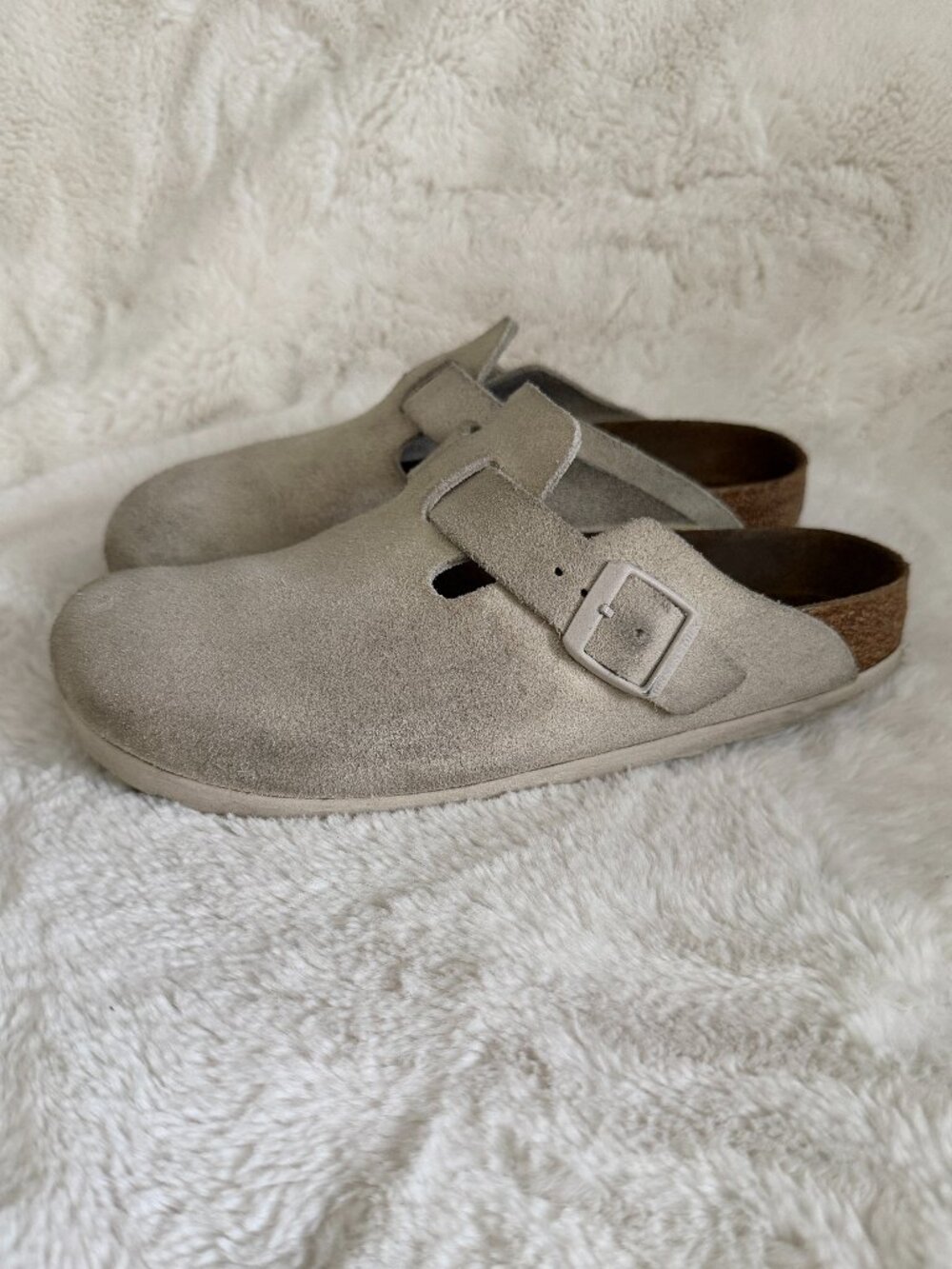 Birkenstock Boston Soft Footbed Clog Antique White Suede Size: EU 37 US 6